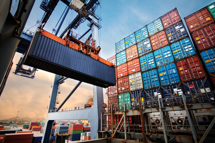 Import Frachtcontainer