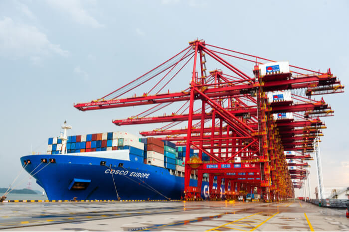 Containerschiff Hafen Ningbo China