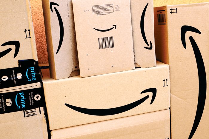 Amazon Pakete stapeln sich