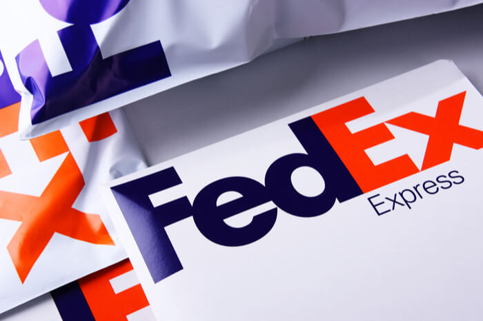 FedEx Express Logo auf Verpackung