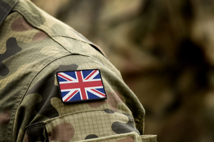 Flagge des Vereinigten Königreichs auf militärischer Uniform