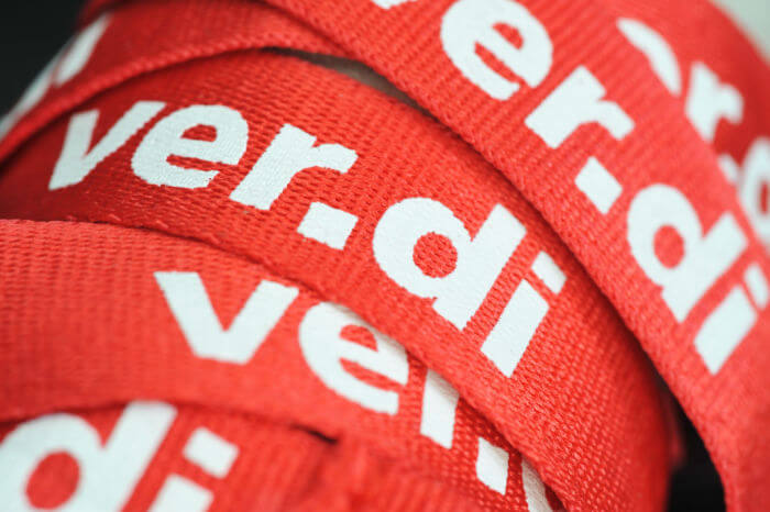 Verdi-Logo auf Schlüsselbändern