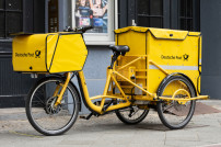 Zustell-Fahrrad der Deutschen Post