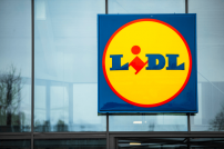 Lidl-Logo am Supermarkt